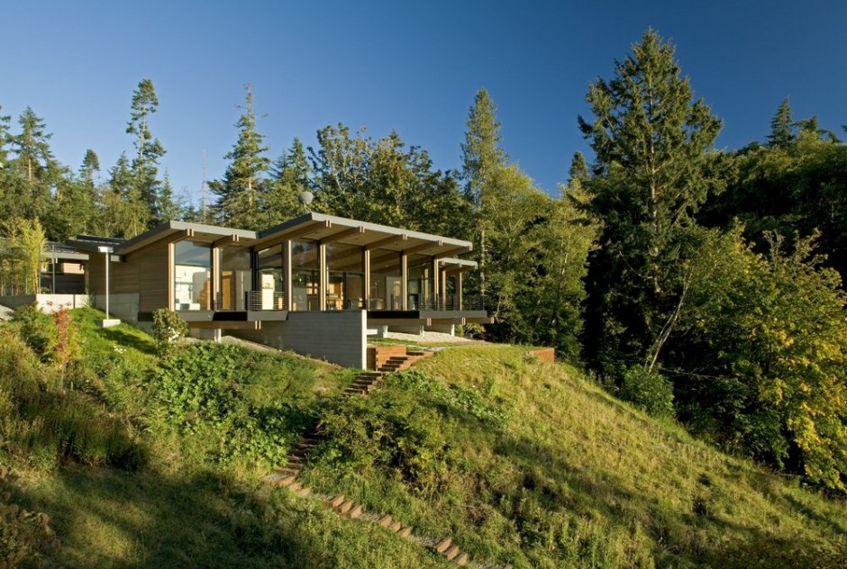 Whidbey Island Cabin Offers Wonderful Views