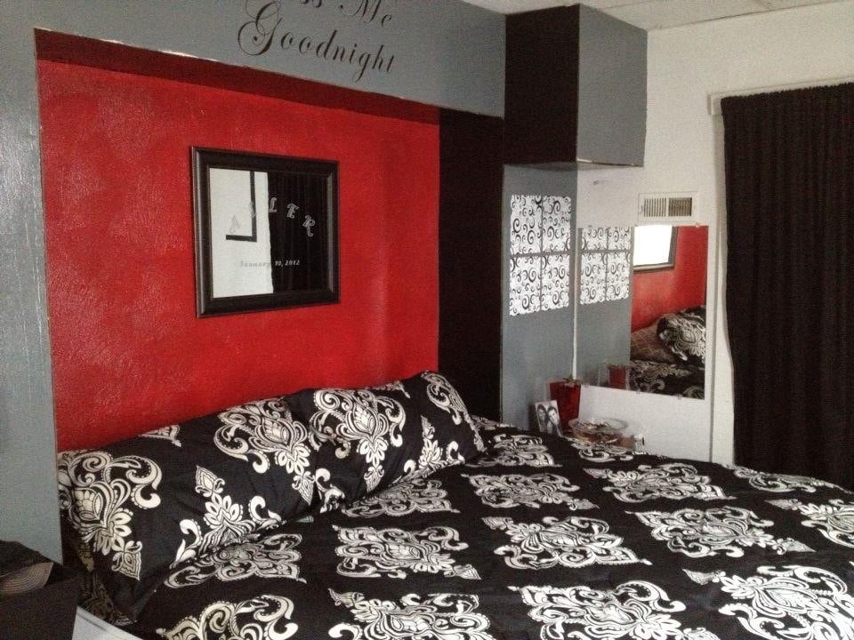 Red And Gray Bedroom Decor Euffslemani 20 Absolutely Stunning Red Bedroom Ideas