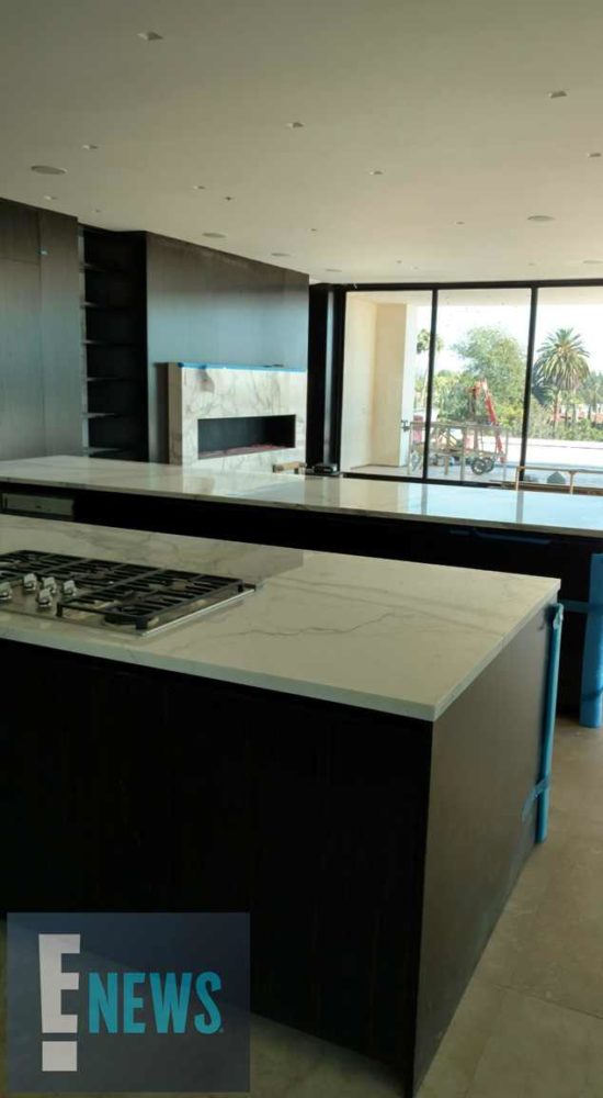 20 Photos of Beyonce and Jay Z's Bel Air Mansion