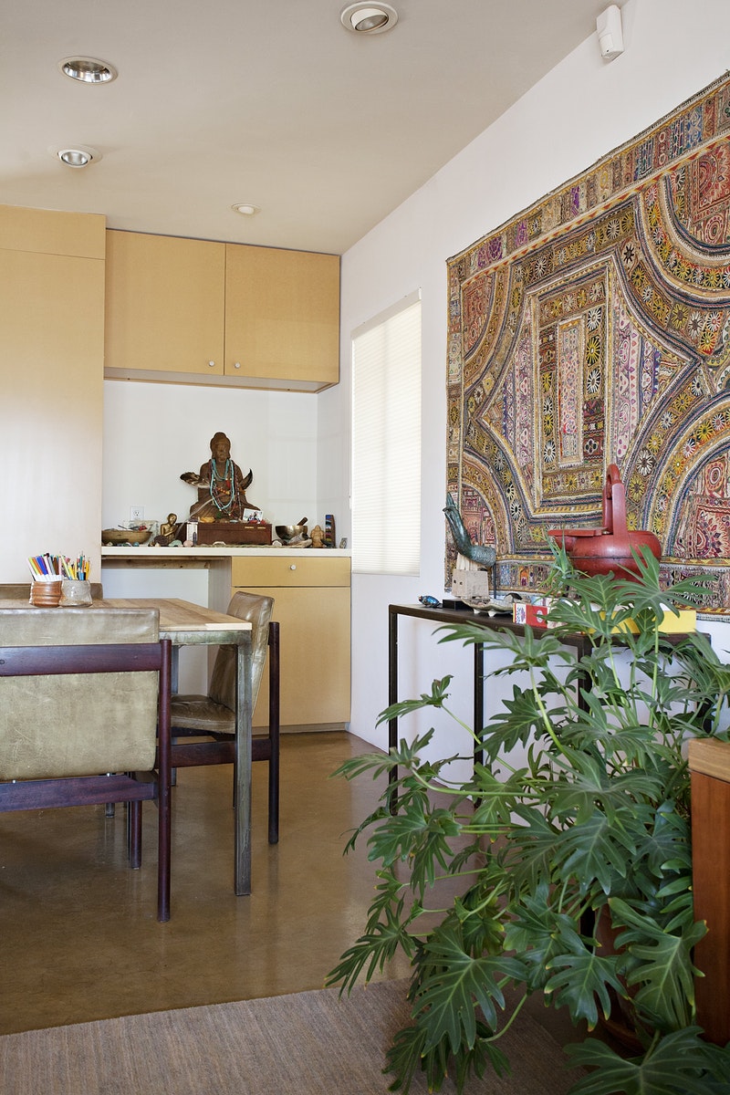 How to Incorporate Indoor Trees Into Your Home Design