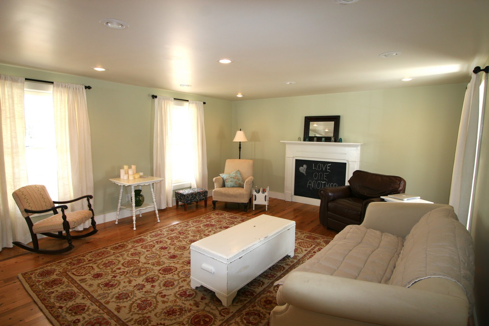 20 Examples of Incorporating Mint Color Into Your Home