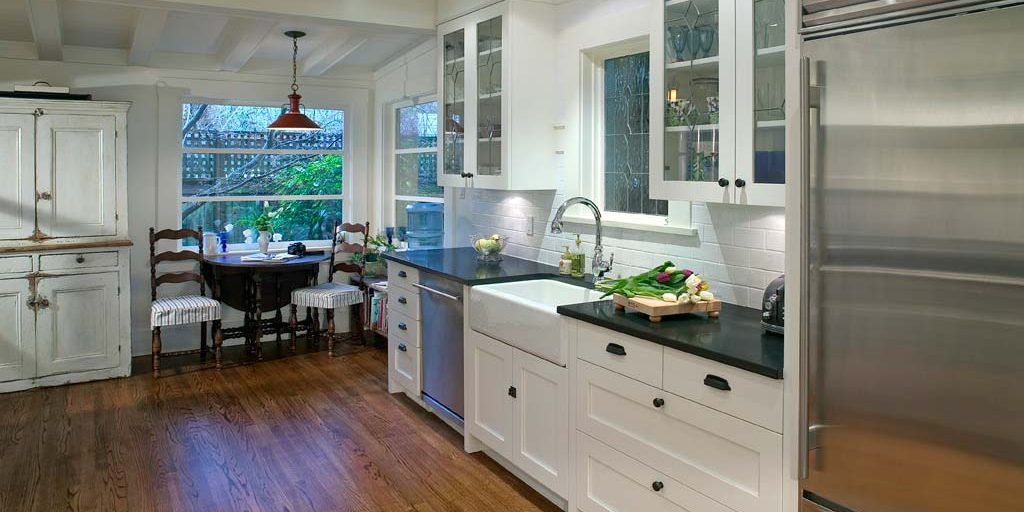 10 Gorgeous Examples of a Feng Shui Kitchen Design