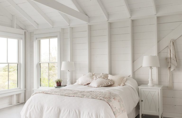 10 Different Ways To Use White in a Bedroom