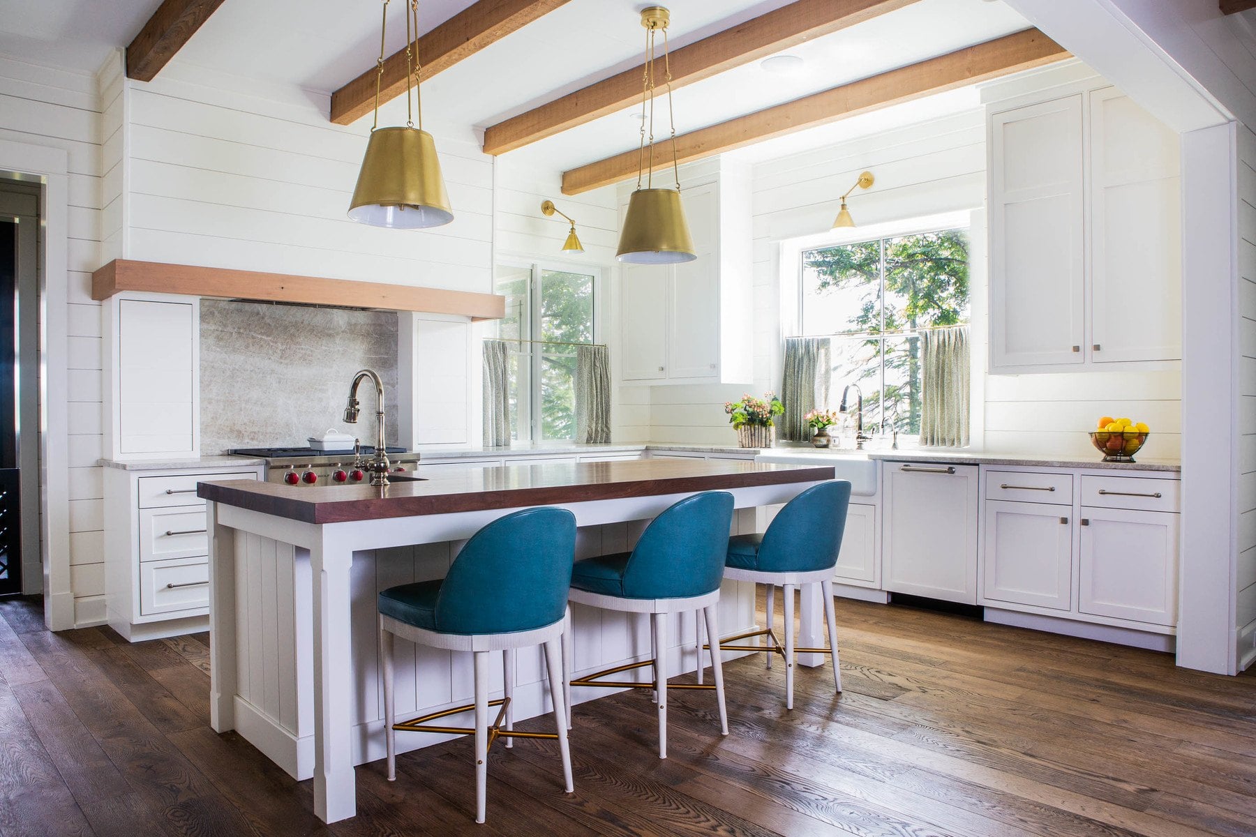 20 Gorgeous Interior Examples of the Modern Farmhouse Look