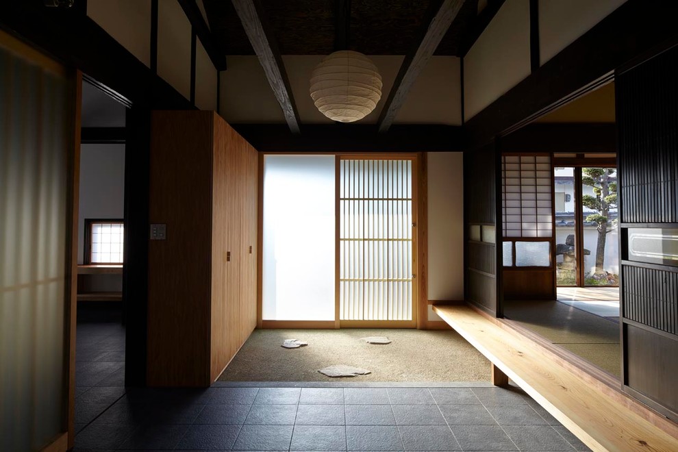 20 Amazing Asian Style Foyer Ideas