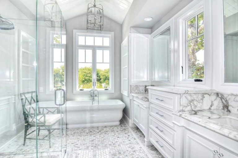 20 Beautiful White Bathroom Ideas
