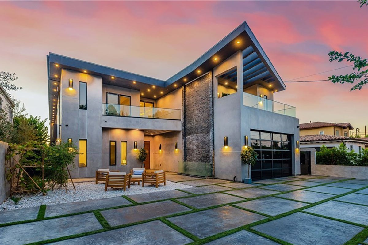 Lakers Star Dennis Schroder Buys $4.3 Million L.A. Mansion